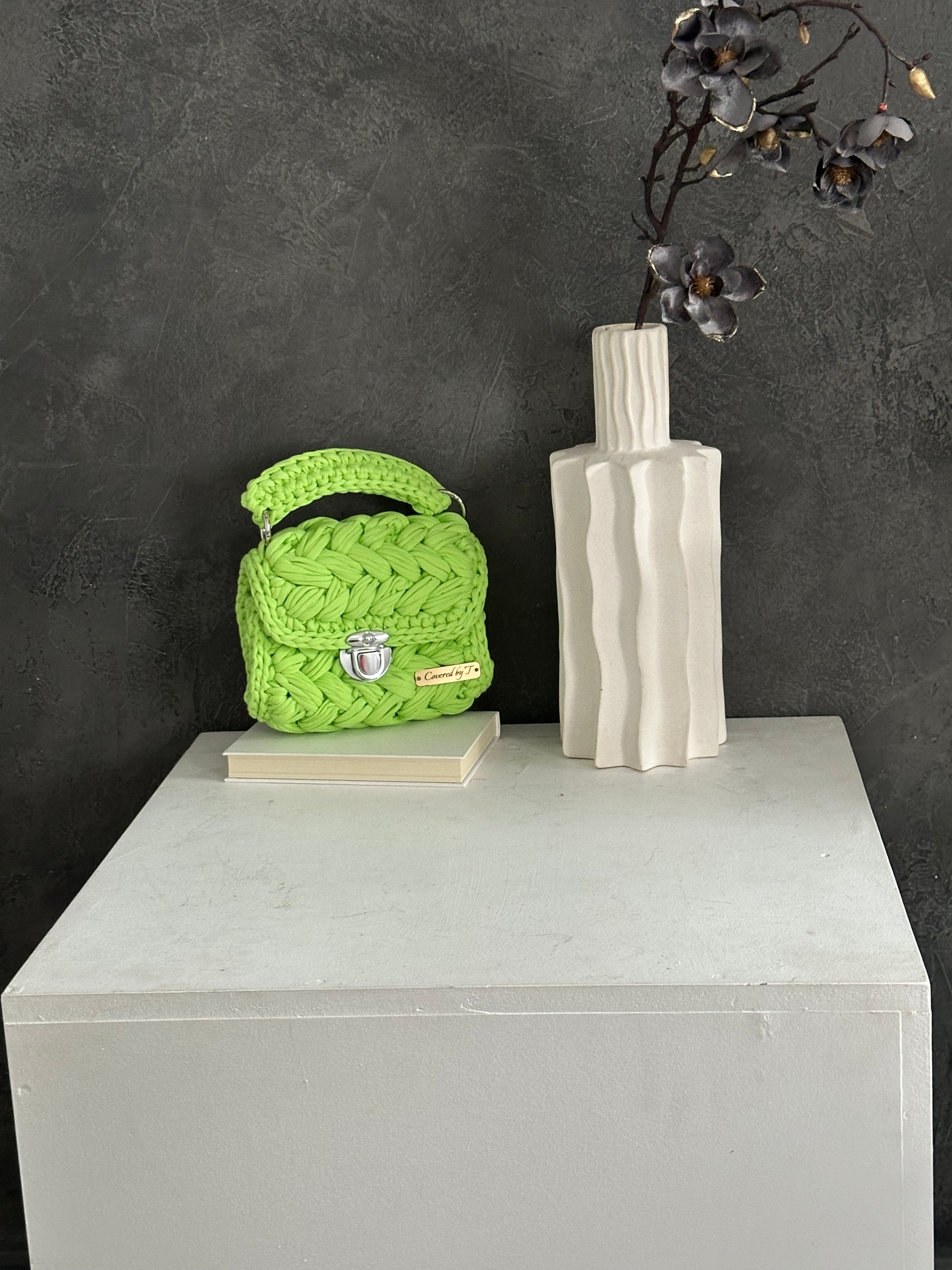 Puff Stitch Crochet Handbag