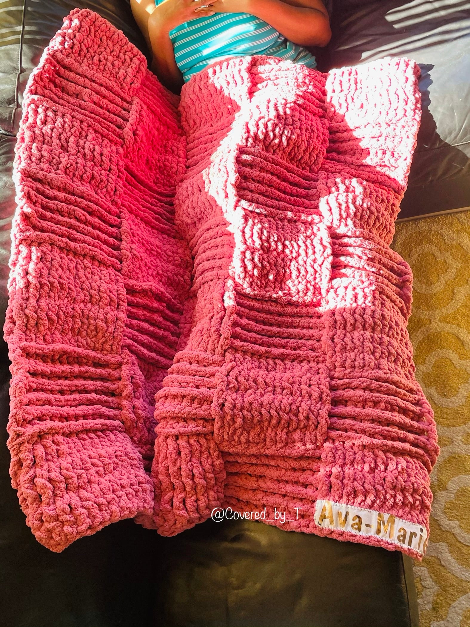 Chunky throw blanket